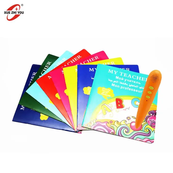 Деца, говорещи писалка, учене с книги